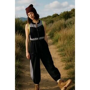 Free People Movement Inhale Jumpsuit Black
Nylon Cargo Mesh One Piece Small